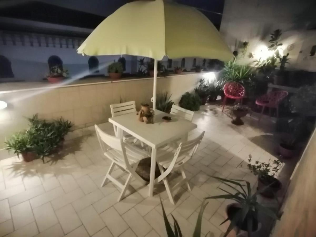 נאפולי Rooftop Attic מראה חיצוני תמונה